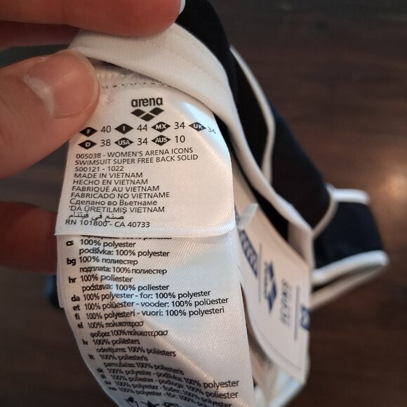 Arena Icons Solid Super Free Back One Piece - Picture 5 of 6